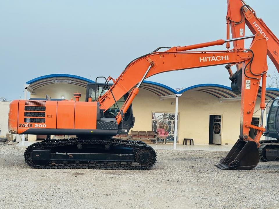 بســم الله الرحمن الرحيــــم 
متوفر لدى شركه عباس فاضل الكرعاوي 

حفاره هيتاشي جي فايفZAXIS_G5_200_2016
 فقط لعشاق النظيف والمتميز 💎
كفاله عامه وارد اليابان 🇯🇵 ✅ دخول جديد ما مشتغل 
موديل 2016حاله الزيرو مشتغل 7الف ساعه 
محرك  ازوزه 6 سلندر 
 العنوان محافظه  بابل -ناحيه الشوملي

#الاستفسار0781503080
#الاستفسار***********
