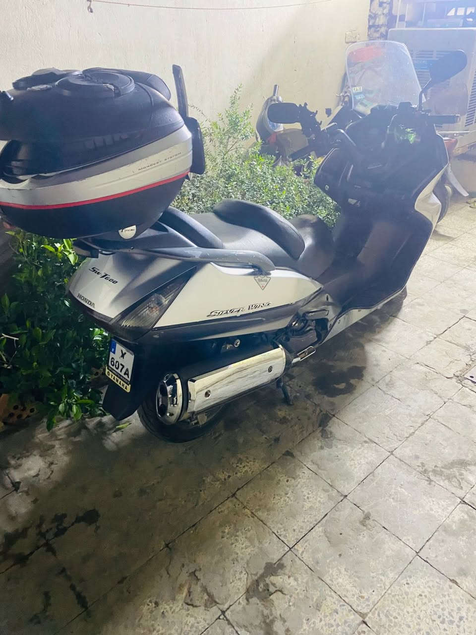 اسلام عليكم دراجه سلفر ونج بقلاوه ٦٠٠ اوفر مود دشبول نفخ ماسده كرستال جنطه مصدات هوه جفوف لايت زنون عالي تدفئه يدات زوج تايرات جدد 
دراجه فول السعر ٢٢ ورقه 
***********
