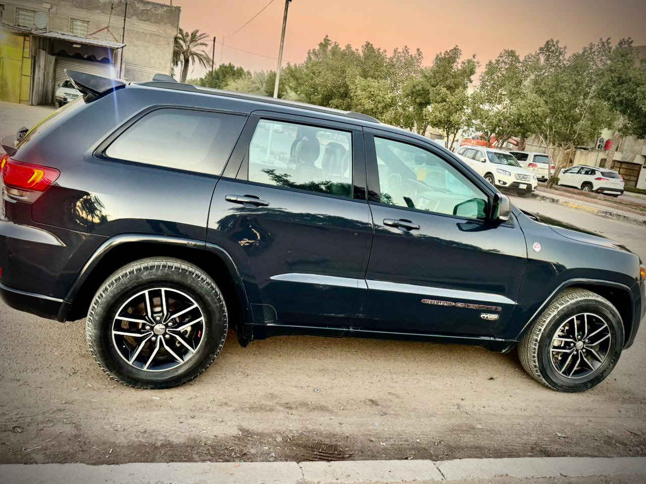 للبيع او مراوس
جيب كراند شيروكي - ترايل هوك - موديل 2018

رقم بغداد  لون سمنتي غامق 

ماشيه ٩٠ 

فوول للأخير اعلى مواصفات 

‏4x4 فور ويل 

1- جگات

2- فتحه فول

3- رادار  + جانبي + خلفي

4- اوتو بارك ( نظام اصطفاف ذاتي ) 

5- اوتو بريك ( مانع تصادم امامي + خلفي )   

6- قياده ذاتيه 

7- تحديد مسار 

8- نقطه عمياء

9- دخول ذكي

10- هيترات بالمري والجامه الخلفيه

11- مرايا متحسسه للضوء الجانبية والخلفية 

12- حساسات امامي + خلفي 

13- ماوس اربع وضعيات

14- نظام ( start/stop - ايكو - سبورت ) 

15- كشنات جلد كنتاره 

16- كشنات كهرباء 

17- كشنات تدفئه + تبريد 

18- كشنات خزن 3 وضعيات

19- كشنات ترحيب 

20- ستيرن تدفئه

21- ستيرن كهرباء 

22- تحكم ستيرن جهتين  

23- شفتات ستيرن 

24- جنطه كهرباء

25- تشغيل عن بعد 

26- سستم صوت alpain

وبعد بيها هواي شغلات كلشي ببالك موجود 

مبدل عدسات زنون عالي ناصي اصلي

حادثها جاملغ وبنيد 

مكفوله الدواخل مالته  

عليها ادامه كامله من منضومة بانزين ومحرك 

السعر 220

اي نقص مابيه 

 ***********
