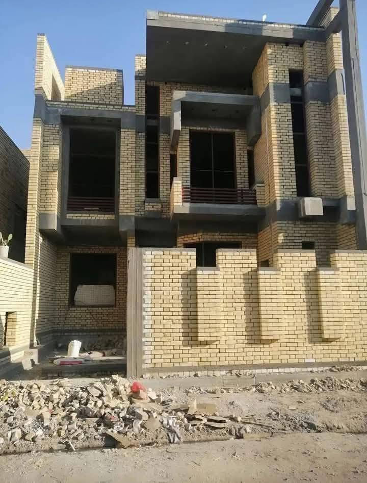 بناء وترميم بتقسيط المريح🏢
بناء بتقسيط#يعلن مكتب الدر للمقاولات العامه بناء بنقد والتقسيط 

لا تضيع عمرك بالإيجار
ابنِ مستقبلك ومستقبل أطفالك اليوم! 👨‍👩‍👧‍👦
​ليش تنتظر سنين حتى تجمع؟ ابدأ بناء بيت العمر
 والباقي نسهله عليك بالتقسيط المريح.
✅ مواصفات فنية عالية.
✅ سرعة في الإنجاز.
✅ مصداقية في التعامل.
​📍 العنوان:(الكراده داخل مقابيل كافيه كلكامش🌏
💬 للاستفسار، راسلنا على الخاص أو اتصل بنا: ☎***********

