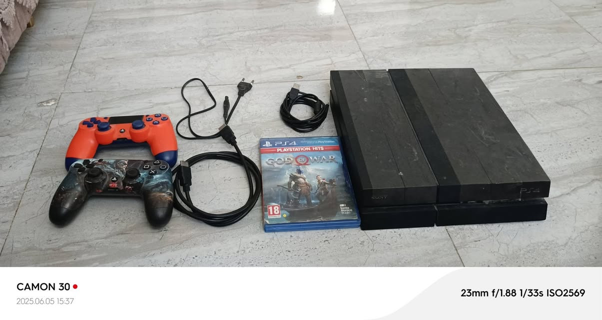 سلام عليكم 

PS4 

فات ذاكره 512

العاب 7 

1 :  GTA5

2: THE CREW2

3: كريتوس 2

4:PES 26

5: PLAK OF 6

6:PATLFELD 1 عربي

7: PATLFELD V عربي
جهاز نضيف 

ويا كيبل تشغيل

و كيبل HDMI

و جويستك عدد2

السعر: 210 و بي مجال

رقم للاستفسار:***********
