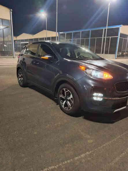 السلام عليكم سبورتج موديل2020 الحادث واولسونار موجود السعر 160 وبيهه مجال الهاتف***********
