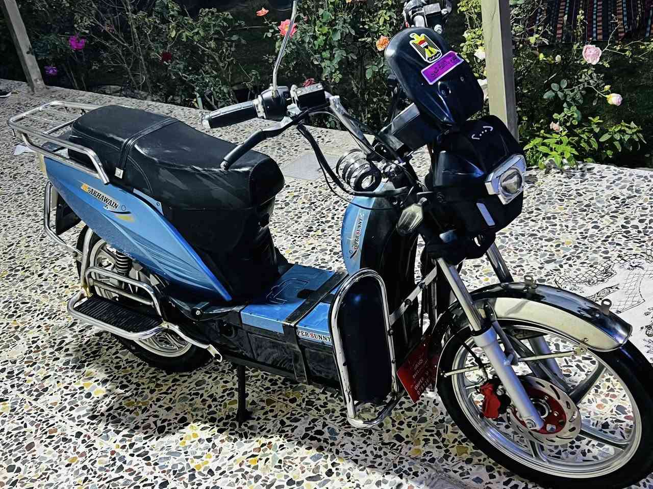 السلام عليكم مطور شحن للبيع جاهز السعر ٤٢٠وبي. مجال بطاريات جدد ‭0788 686 3803‬ اتصل
