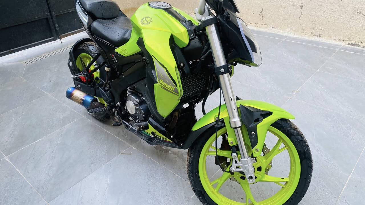 بنلي 250 cc
الدراجة كلش جديدة استخدام قليل
السنويه تنتهي 2027 
البصره / كرمه علي
السعر 
مليونين و 600
***********
