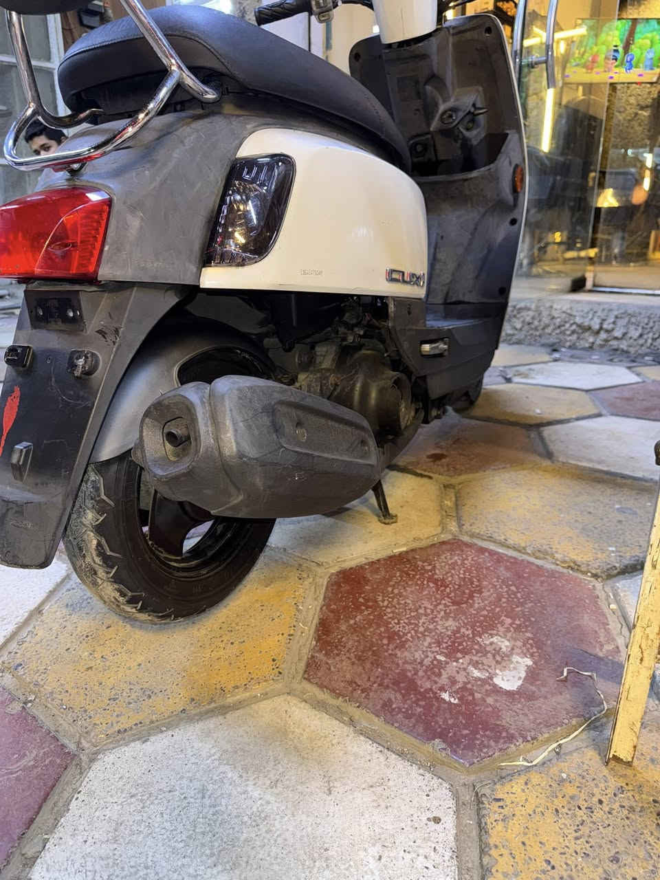 سلام عليكم ماكس بوليس مصطره دراجه مكفوله من كولشي جديده مال رمبه صارلي 6اشهر من منزله كلها شغاله 
سعرها مليون 50 الف وبيها مجال 
***********
