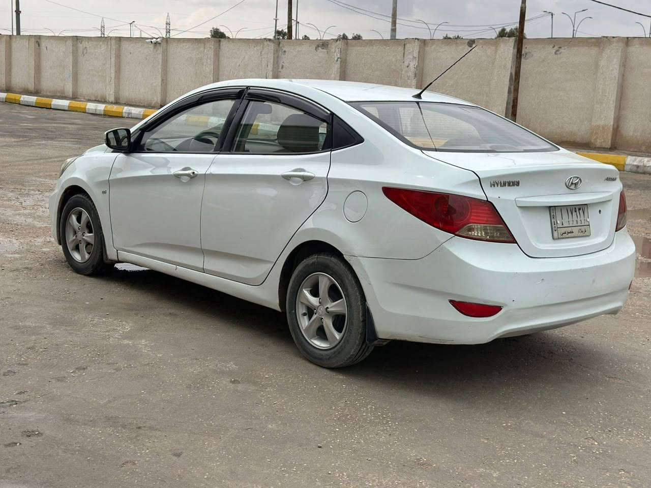 سلام عليكم ورحمه الله 
اكسنت موديل 2013
خليجي 
محرك 1600
مواصفات 
تحكمات 
اشياير مري
خمسه ويل كب
شاشه كبير
بلاجكتورات
بدون حادث 
نص البنيد وقبق الجنطه فقط
السونار مرفق بل منشور
سعر 93 وبيه مجال 
رقم كربلاء 
مكاني كربلاء 
***********
***********
