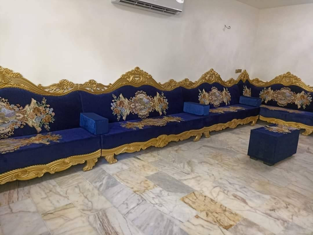 تخم ديوان للبيع جديد
لون حسب طلب 
شرط تصور  قبل تغليف   
ضمان ٦ سنوات  اي كسر  نخسره 
شغل مرتب
بيع او مراوس اوتبدل 
رجل حديد تركي 
شغل بلاويد اسود تفتح الاقماش وشوف الخشب 
يوجد قياسات اكو 6اونص
او 14كتر
او 20كتر
او 26متر 
اتعهد بالتخم بعد الاتفاق ونصبه بالبيت اي شي زايد او ناقص
اتحمله انه شخصيا 

متواجدين يومياً 
عنواني ناصرية حمزة, القادسية


**إذا كنت صاحب هذا الإعلان وتريد حذفه لأي سبب، رجاءا أرسل رسالة إلى الدعم الفني**