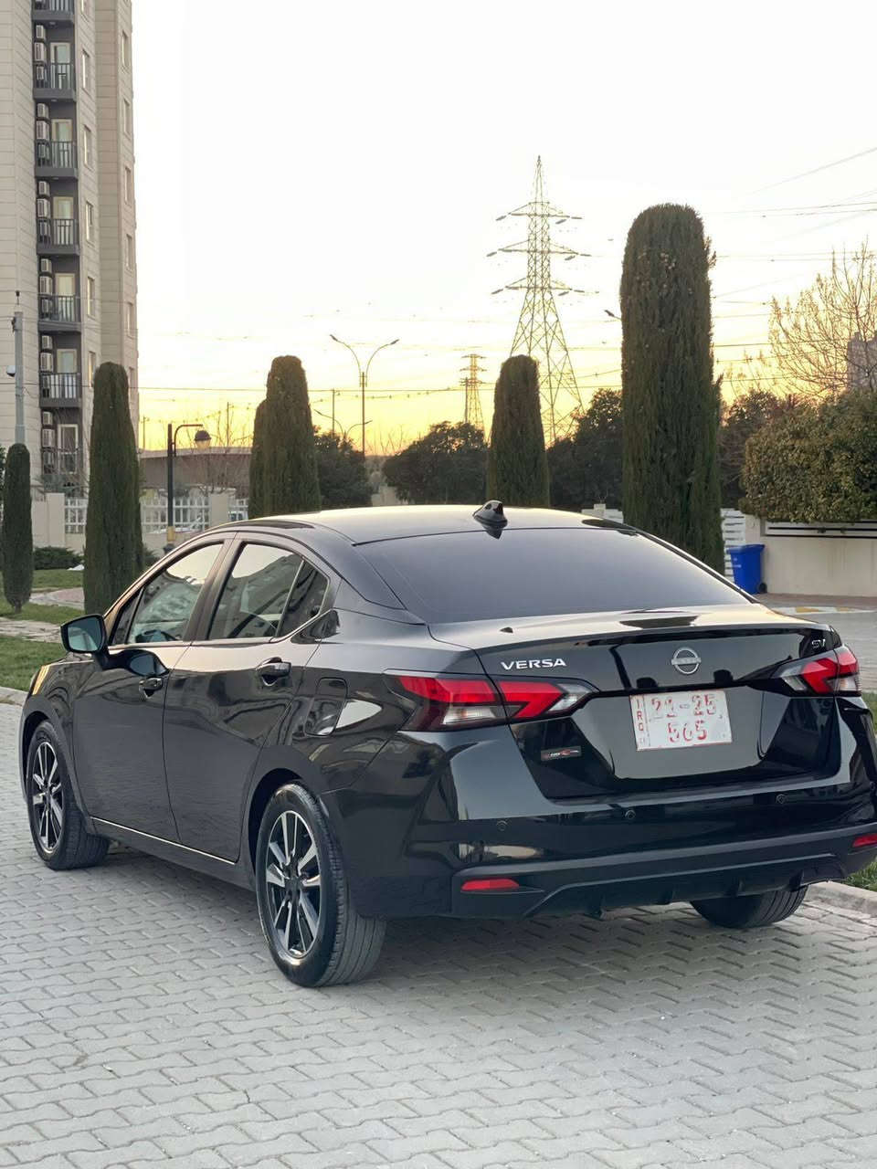 نیسان ڤێرسا ٢٠٢٣ مواسەفات SV
ڕەقەم کاتی تەنها ٤٥ هەزار ڕۆشتووە
ڤێرسا شكڵی تازە
ڕادارى ﯪوێنە
 ﺧﮦﺗی جاده
 ﯲتۆستۆﭖ
مۆﺩى لێخوڕين نۆڕماڵ و سپۆرت
لايت ليد
ويل كرﯙم
 بەسمە
گێچ ﺋەليكترۆنى
شوێن وﻩيارليى ﺷﻩحﻦ ﺗﻩﺣەﮐﻮﻡ سوكان
حاسه و کامێرا
 شاﺷه ﮔﻩﻭرہ
٣٦٠ پلە ڕادار
تەحەکوم لایت و ئاوێنە
 تحديد سورعه
زۆر مواسەفاتی  تر ...
ﺑﻩس بۆنيت بۆيخە بێ ناوگرتن بنێ ئێرباك
گێڕ و مەﻛﻴﻨه و کارەبایات بەشەرت .
قفڵی ١١٤
***********
