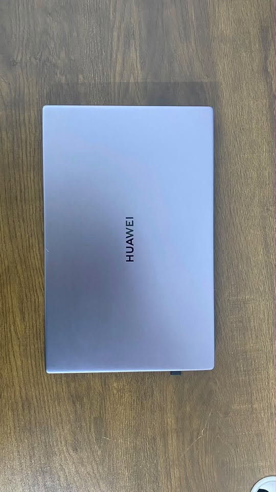 لابتوب هواوي للبيع
Huawei MateBook D15
 المعالج: Intel Core i3-10110U (الجيل العاشر)
 الرام: 8 GB RAM
 الهارد: 256 GB SSD
 كارت الشاشة: Intel UHD Graphics
 النظام: Windows 11

السعر: 200$

⚠️ ملاحظة: اللابتوب مستعمل للدراسة فقط ونظيف جداً، ومناسب كلش لطلاب الجامعات والمعاهد. يجي وياه شاحنه الأصلي (120W).

للمزيد من المعلومات: تواصلوا وياية على هذا رقم الواتساب
***********
