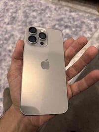 15برو ماكس 256  دبل سيمكارت  بطاريه 88  ملحقات باكيت وكيبل  السعر 1100...