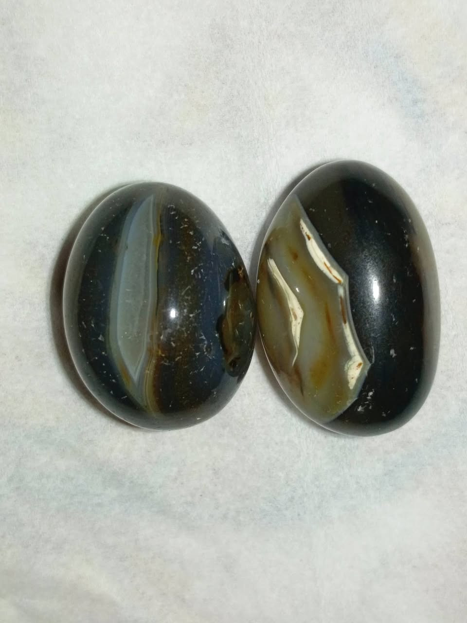 السلام عليكم ..وعظم الله لنا ولكم الاحر بذكرى استشهاد المولاه امير المؤمنين علي ابن ابي طالب عليه صلوات الله وسلامه ...استعرض لكم زوج خرز من السليماني الهندي الاصلي القديم جدا (انتيك) منگل جيب اسود برصاصي بعطف عين صريحة حمرة والقطفة الثانية معطفة عطف واضح مصور القطعتين شي مرتب ونادر متحصل مثلهن لون جداا مميز ويحملن اكثر من لون مرغوووب جدا الخرز غير مثقووبات فقط تعديل بسيط جراخة الهند سعرهن 50 مع التوصيل وبيهن مجال بسيط جدا يرهمن45 للشراي بيهن طاقة قوية لكن مامكشوفات ومامعروف عملهن


**إذا كنت صاحب هذا الإعلان وتريد حذفه لأي سبب، رجاءا أرسل رسالة إلى الدعم الفني**