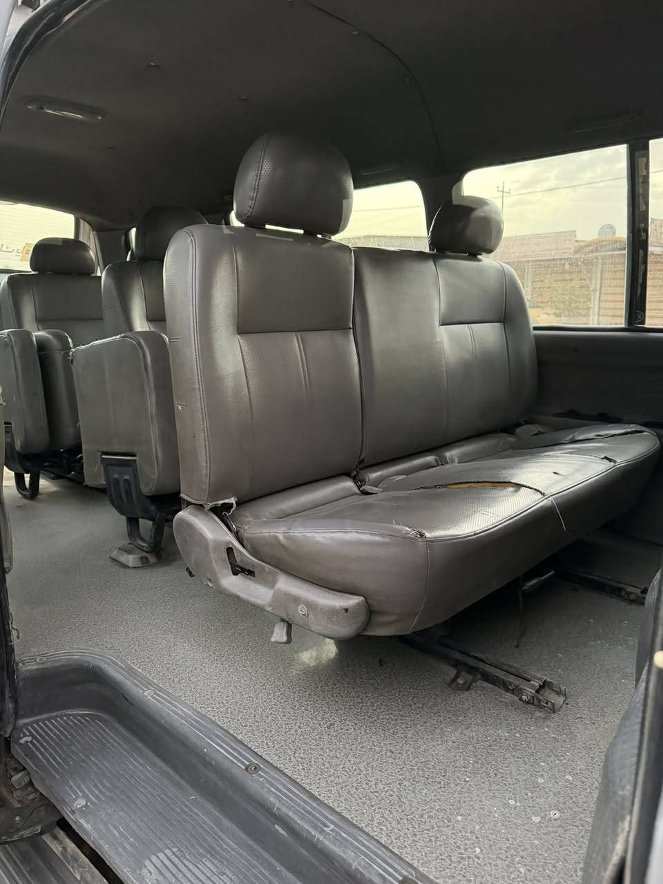 السلام عليكم بريجو منغولي للبيع موديل 2005 رقم نجف دولي سنويه لل2027 السياره جاهزه مكينه كير حداديه كله جديد كهربايات جاهزه السياره مكفوله من الضربه القويه مصبوغه جماليه شواصيه حلوه السعر 157 وبيه مجال المكان نجف مشخاب الرقم ***********
