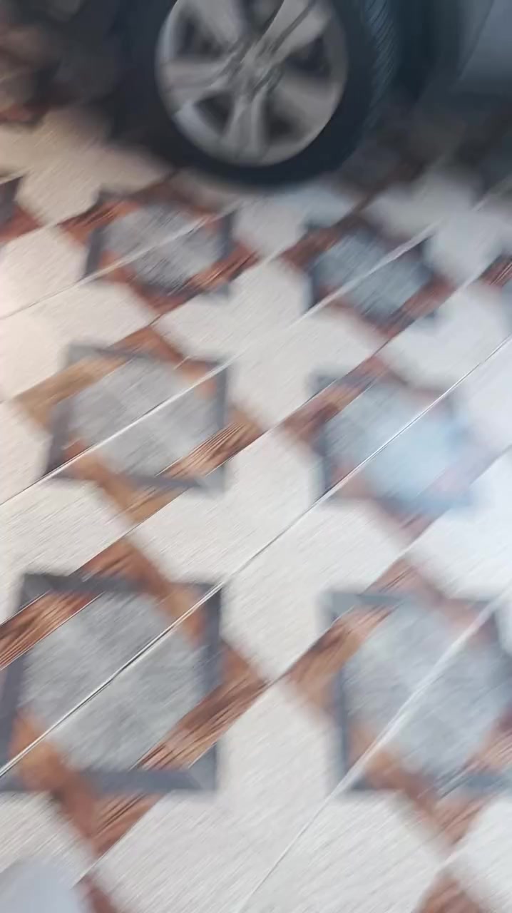 سلام عليكم سبورتج البيع موديل ٢٠١٢ سياره تخم تاير رقم انكليزي السعر ١٢٢وبيها مجال ***********
