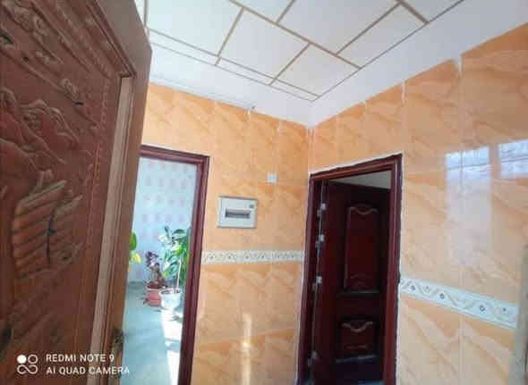 خانوو بۆ فرۆشتن لە هەڵەبجەی شەهید 
نرخێکی زۆر گونجاو 

گەڕەکی شۆڕش  
هەموو خزمەتگوزارییەکی هەیە  و لە هیچی کەم نییە 
ڕوبەر  ٢٢٠ مەتر 
ڕوو بە عەبابەیلێ 
 کۆڵانی بەرز و خۆش 

٢ نوستن 
هۆڵ 
میوان 
مەتبەخ 
مشتەمەلات 
حەوشە خارجی 
مەدخەل

دور لە هەموو کێشەیەکی یاسای و کۆمەڵایەتی 

***********
