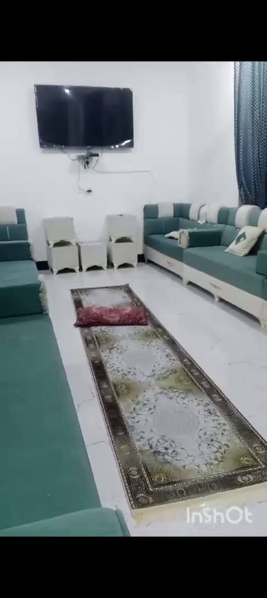 السلام عليكم بيت للبيع زراعي مساحه 250م بناء  حديث2023 كونكريت بناء طابوك  كامل من كل شي جاهز للسكن  طريق ابو الماش    يتكون من غرفتين 4×5وصاله كبيره 8 م واستقبال 8 م و مطبخ سيراميك جدار وارضيه
حديقه داخل البيت ارضيه سيراميك صحيات داخليه وخارجيه كراج سياره
ماء أساله سيح+ محوله كهرباء بلباب تبليط بلباب  تجي وتشوف بعينك السعر خاص
 للاستفسارات. ***********
