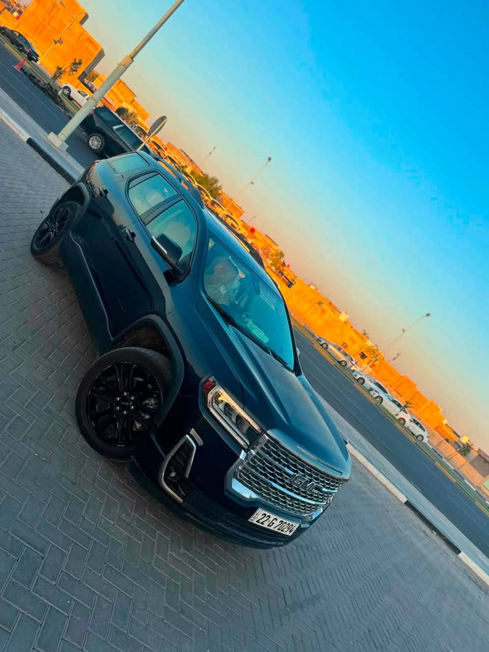 جي إم سي أكاديا 2022 
وارد أمريكي بيها جاملغ وبنيد السياره حيل جديده ونضيفه 
ماشيه السياره 46 ميل حيل جديده السياره ونضيفه 
مواصفات فول للأخير كلش SLE فول كشنات منفصل ملكي بنورما 2تخم تاير جديد سياره ما ناقصه شي وسنويه جديده محرك 2000تيربو التواصل مع ***********
