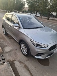 للبيع ام جي موديل 23 بغداد سيارة جديدة ماشية 10 الاف كفالة عامة وبحالة...