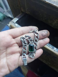 سوار فضه ٢٦ غرام ... ٣٥٠٠ الغرام ٠٧٧٠٥٤٠٠٨٩٥