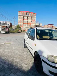 كولف ٢٠٠١ • رقم بصرة • مكينه كورلا