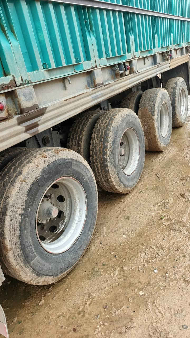 عربانه لبيع شاصي محلي 16طول 12وربع 
تايات طخم جديد جادر جديد كامله عل شقل 
السعر 140وبي مجال ***********
