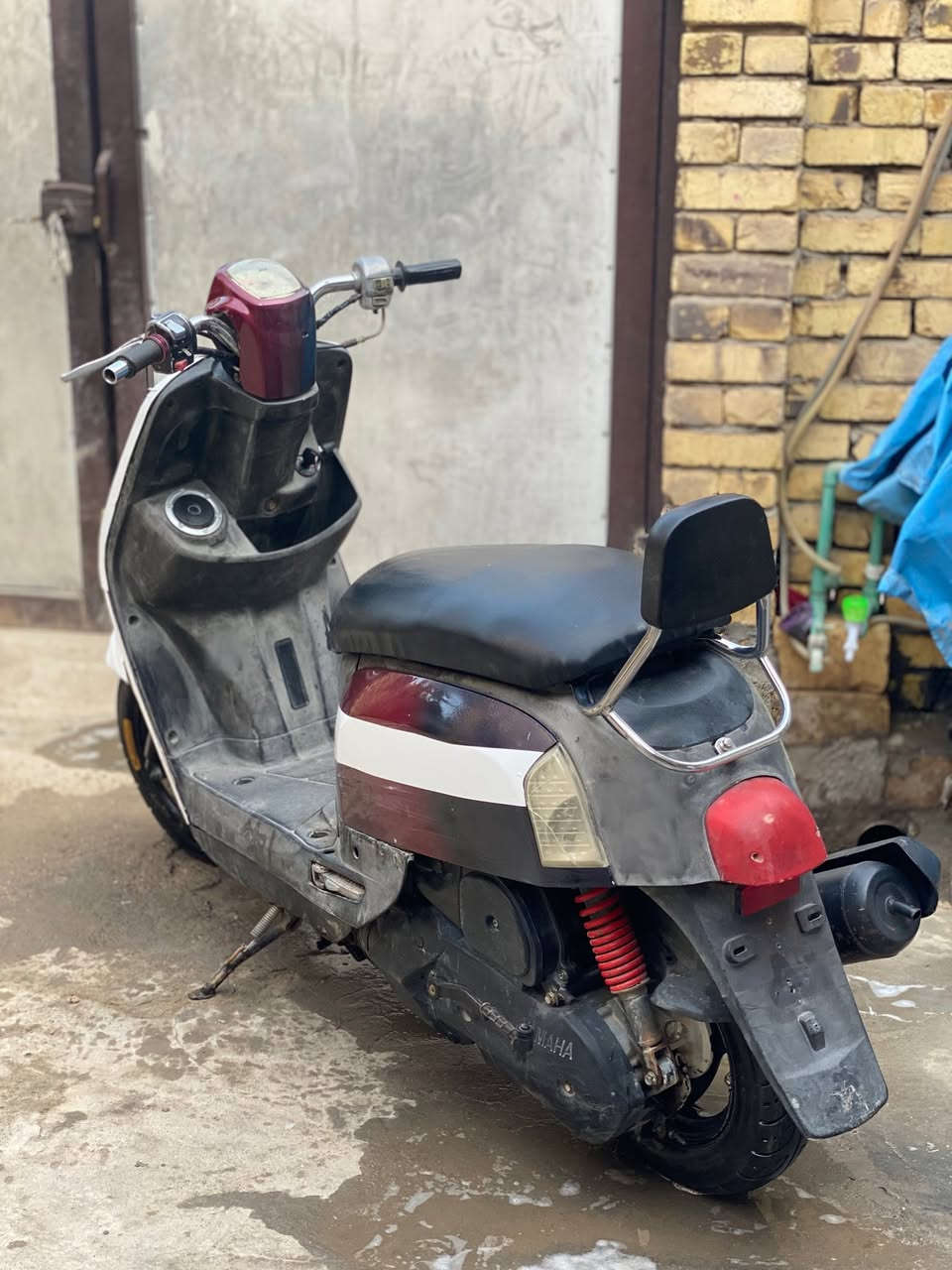 كاني سوق الشيوخ بوليس مكينه مامفتوحه بلاديه 49 شغاله سلف هندر كامله ماعوزه شي سعره 550 قفل رقمي ***********
