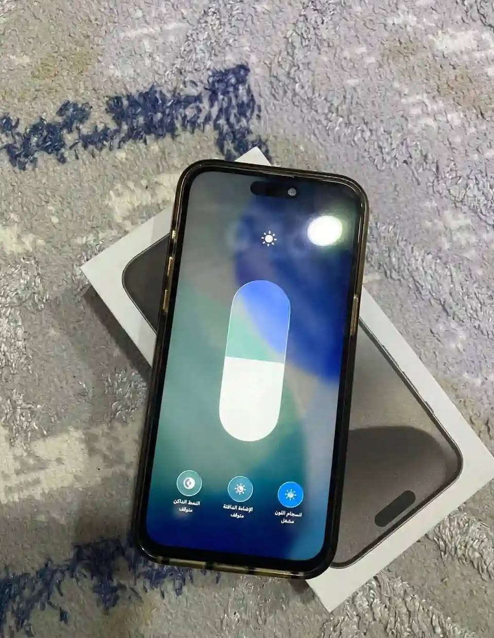 ايفون 15 نضيف فقط بطاريه مبدله رايدها ب 200 الف حته كارتونه بعده مستعجل وعندي حاله طارى كلش رقمي ***********
