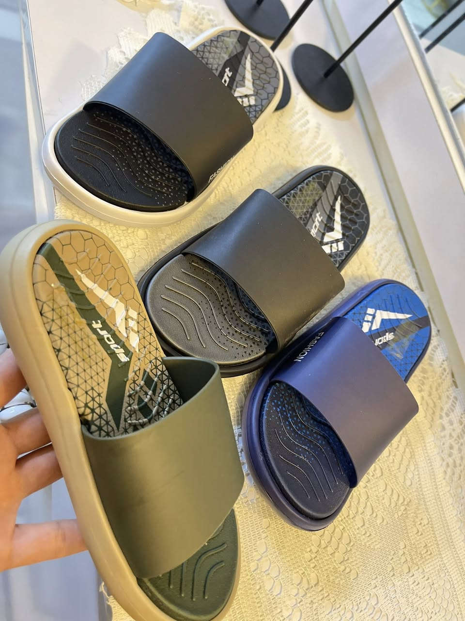 سلبرات شبابي قياس ٣١/٣٦
الهرمز فقط ٣٠/٣٥
سعر قطعه ر٥ الاف


**إذا كنت صاحب هذا الإعلان وتريد حذفه لأي سبب، رجاءا أرسل رسالة إلى الدعم الفني**