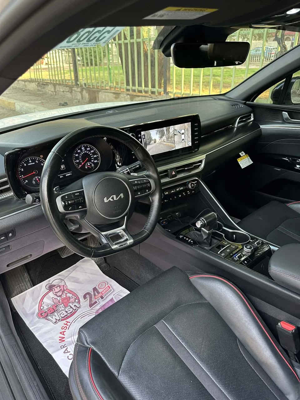 كي فايف جي تي 2500 تيربو 
فول للاخير 
بيه جاملغ خلفي صبغ فقط بدون ايرباك 
ماشيه 24 
بغداد باسمي اني رقمته ع ايدي
سعر ب 220 وبيه مجال بسيط 
***********
مكانه بغداد الدوره
