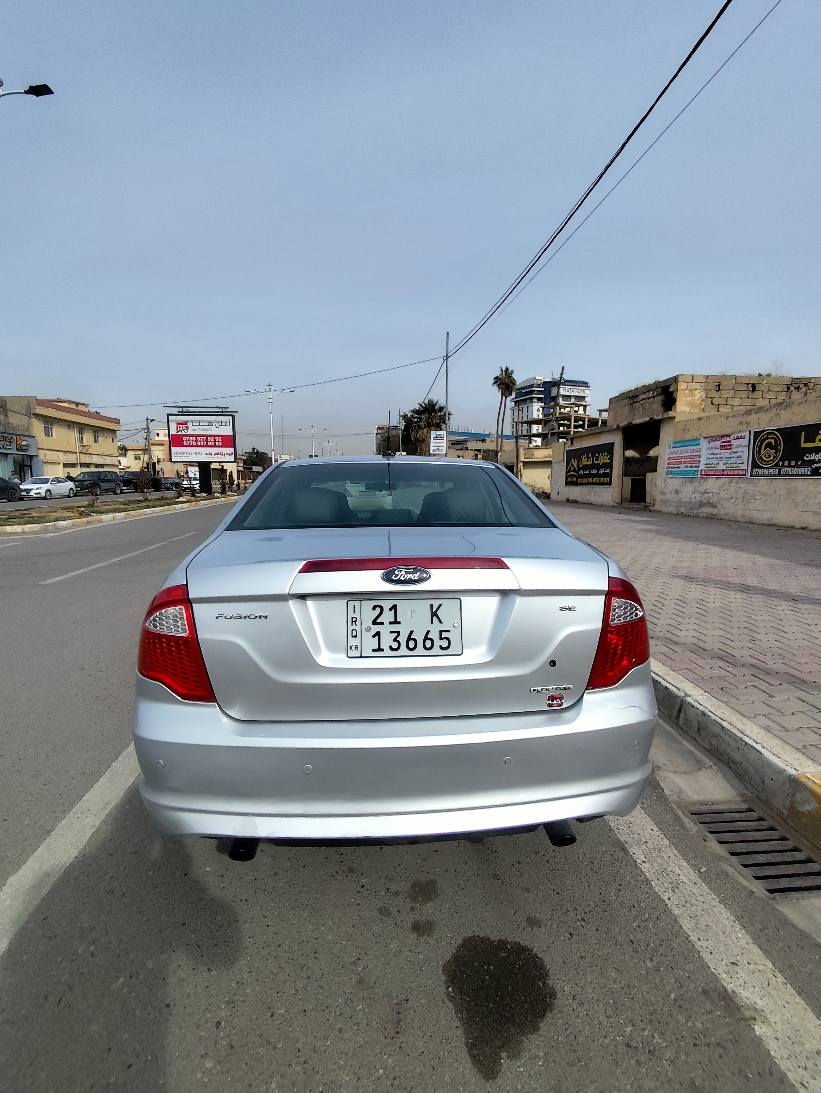 فورد فيوجن 2011
6 سلندر  النوع المرغوب
مواصفات فليكس فول ماعدا السقف سلايت 
(تحكم استيرن ثتبيت سرعة )
كير محرك بشرط تايرات جديد فول فول
الضرر بسيط فقط جاملغ الأمامي مال السايق صبغ بخ وجاملغ الأمامي مال السكن بيها حك شبر كارت السياره شرط  رقم وسنويه جديده بس الهزه خلصان يعني أخدها وسوك رأسا محرك 6v سريع طيارة

سعرها 91 ورقة وبيها مجال للطيبين

للاستفسار مباشر 
رقم صاحب السيارة 
0770 696 4822 كركوك, العراق
