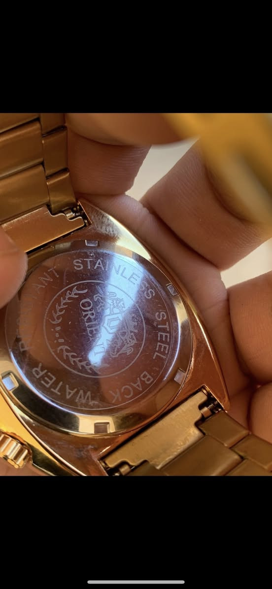 اورنيت ياباني
بالة غير مستخدم 
وزن ثقيل دبل قفل 
زجاج مقاوم للخدش 
منفذ يوم وشهر 
ضد الماء 

السعر 30 الف على اول تم


**إذا كنت صاحب هذا الإعلان وتريد حذفه لأي سبب، رجاءا أرسل رسالة إلى الدعم الفني**