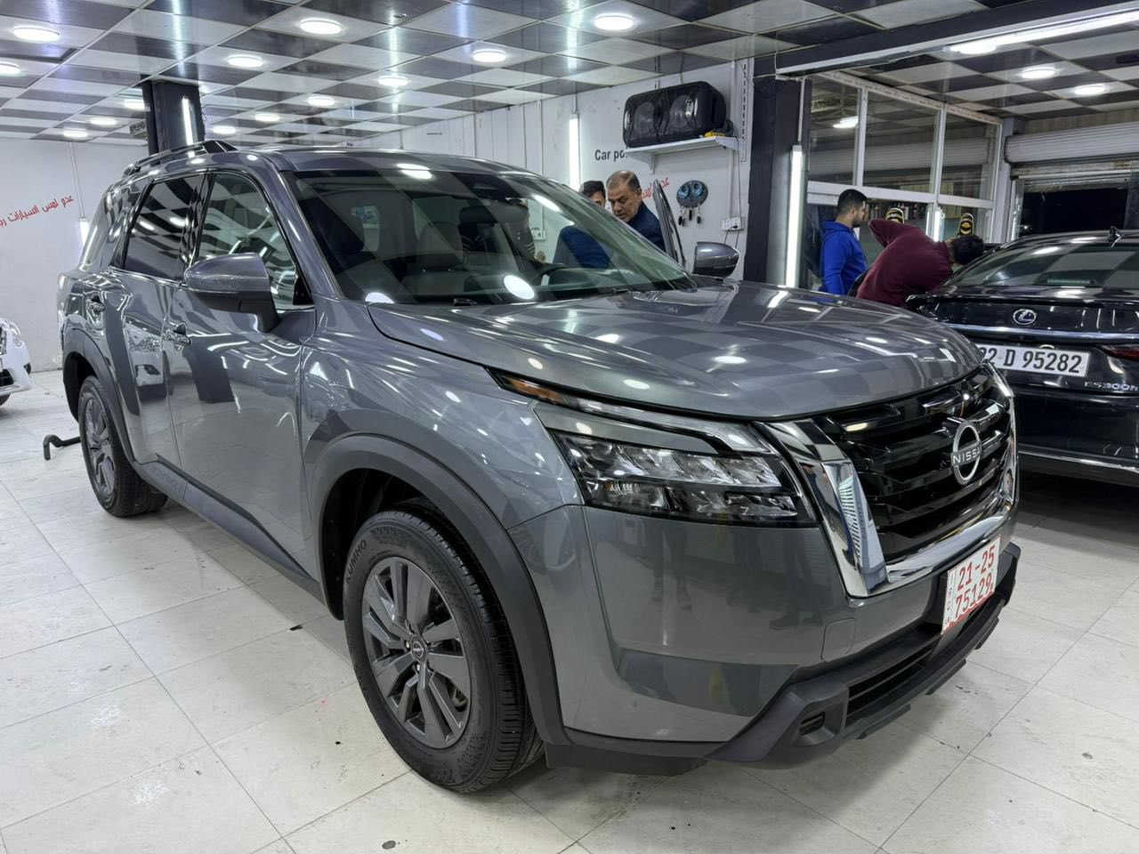 للبيع 2024 بيها قطعتين صبغ عنواني كركوك سعرها 240 بيها مجال حق جية ***********
