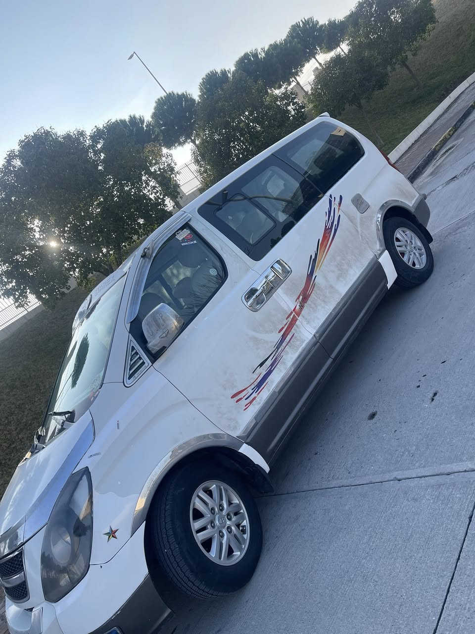 ستاركس موديل ٢٠١١ كاز رقم اربيل كير محرك اكسل بشرط 
محرك جديد ما بي بخار 
سيارة ما شاء الله داخل و خارج حلو  
سيارة كفالة عامة بس باب سلايد صبغ 
١٤٦ مجال قليل  مكان سليمانية
رقم ***********
