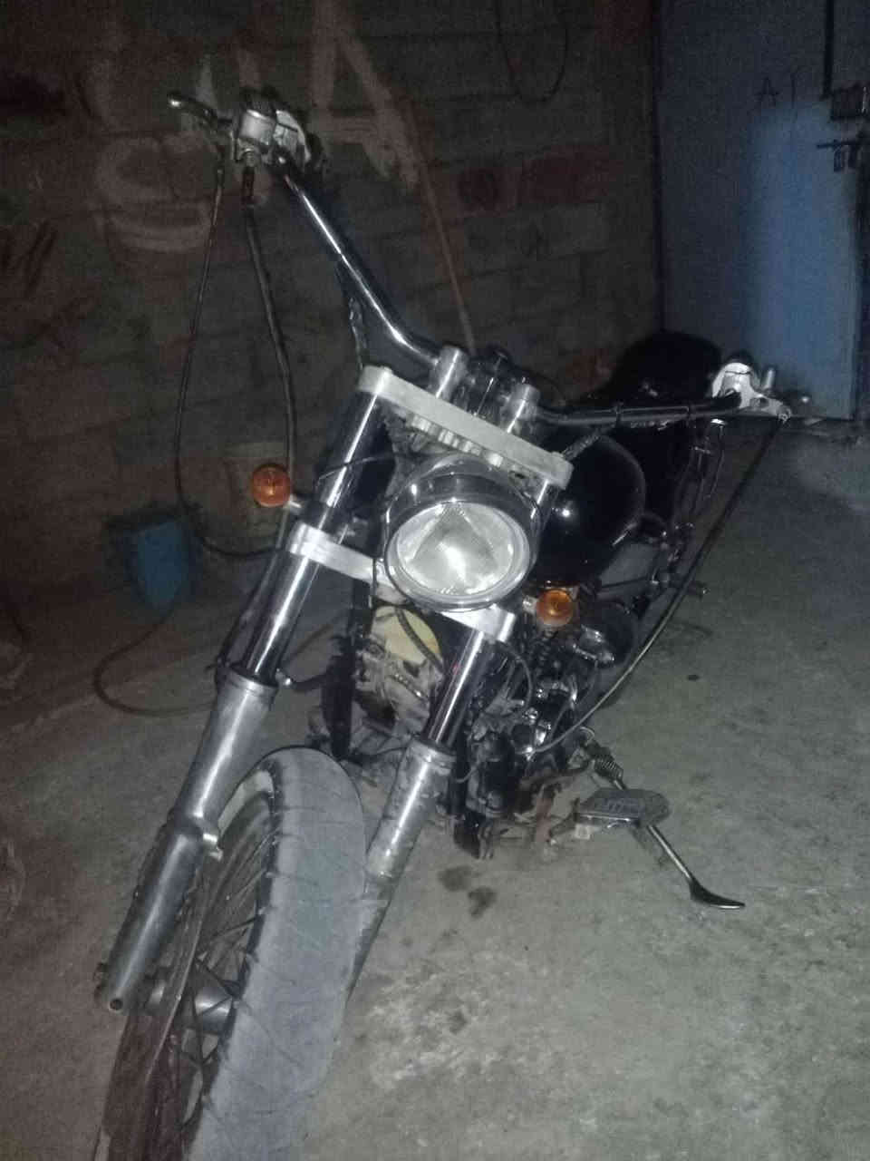 دراجة هارلي للبيع السعر 850 وبيها مجال للشراي رقم الهاتف ‏‪***********‬‏
