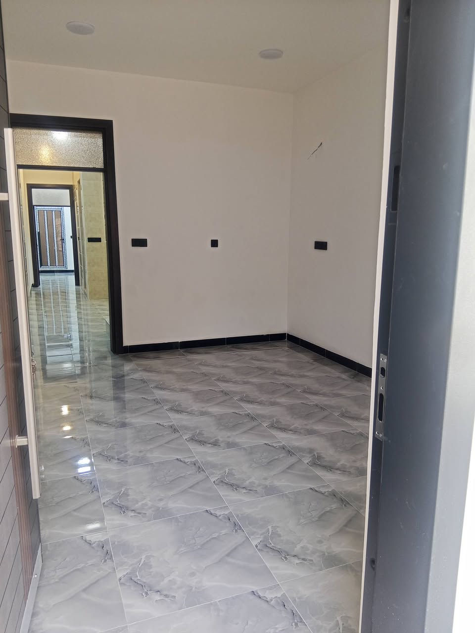 السلام عليكم ورحمة الله وبركاته 75 م للبيع بناء جديد فول الفول تحت اشراف مهندس بناء درجة اولا جمال +جودة عالية في التصميم والبناء+ موقع جيد + خدمات متكاملة المكان حي الجهاد الديوان في محافظه بغداد للستفسار وتواصل *********** ابو العز *********** ابو كمال سعر مناسب
