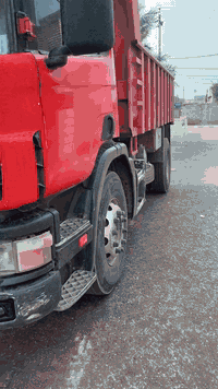 السلام عليكم سكانيا للبيع بومة  2003
بم و مودل DS المكينة
رقم ذي قار بسمي 
***********
