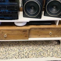 ميز بلازمه متر ونص عنوان بغداد سعر 100 تواصل 07875843828