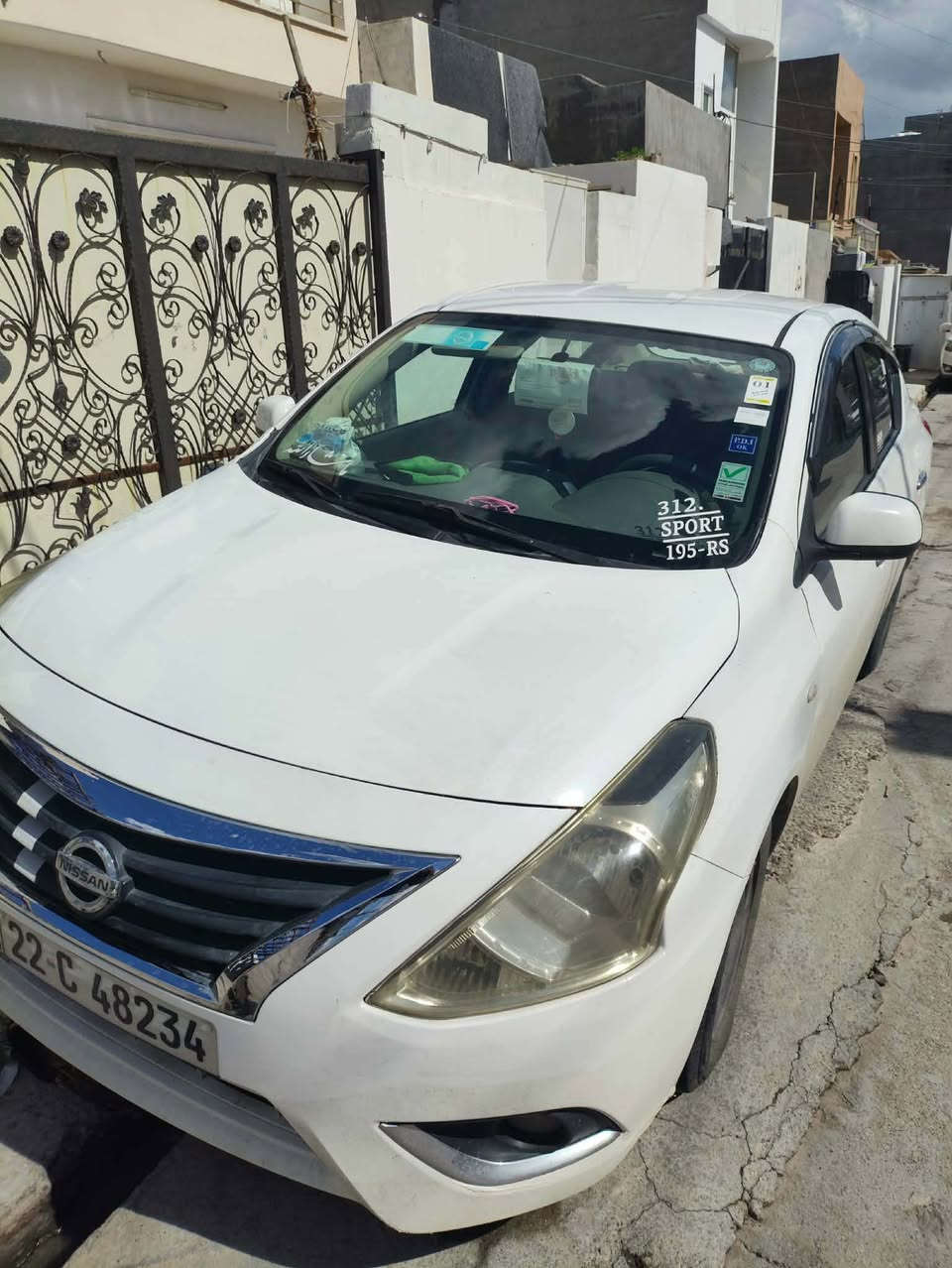 نيسان لاكشمى باى ٢٠١٥ گير توماتيك . سه ياره كه ٣ پارچه سبوغى هه يه جه مپى خه فيفى هه يه باقى هه موى به شه رت سه نه وى ٢٠٣٠ يه فه حسو هه زه ى نوئ يه چوار تا يه ى خاوينى له سه ره ته قه و ره قه و گيرو مه كينه به شه رته  
نرخي ٨٧ وه ره قه و مه جال

بؤزانيارى تيل بكه. ***********  
***********            وه تس اپو فايبه ريشى له سه ره
