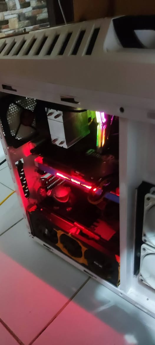 Cpu.................I5: 10400f -----💯
Carte mère : ASRock H510m HDV m2se....👌🏻

GTX 1080 8G OC special edition palit 🤩

Ram : 8+8:16 g 3000mhz RGB 🌈 

Aliments : cooler master 700watt+80❤️

Refroidissement CPU : hyper 🥶 

Stokage : SSD 250g🤗

Boîte gaming : Stryker 🦾☠️

تقدر جي تسي فدار وتشوف بعقلك 💯

Prix 10


**إذا كنت صاحب هذا الإعلان وتريد حذفه لأي سبب، رجاءا أرسل رسالة إلى الدعم الفني**
