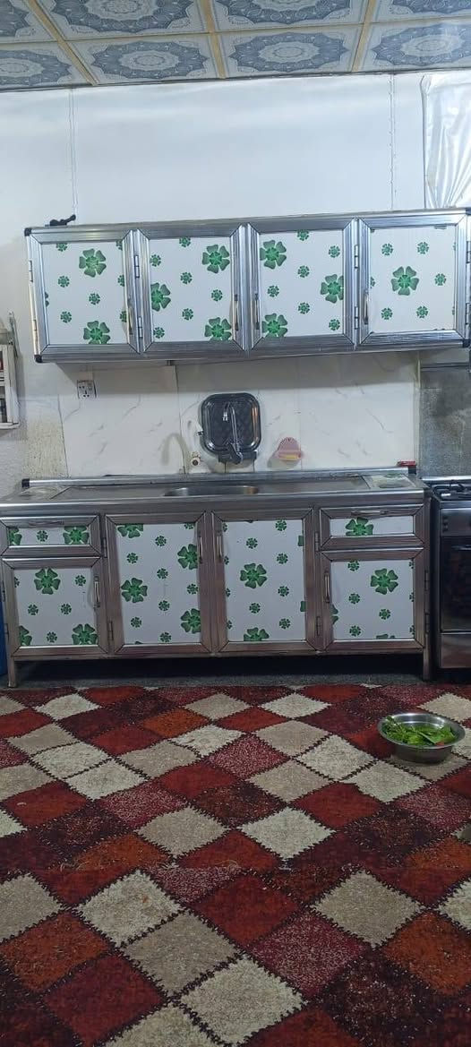 للبيع. كاونتر نظيف +سنكي. تجي تكلبه مثل ما واضح بلتصوير ..كربلاء حي الحر السعر ب 150 وبي مجال بسيط ***********
