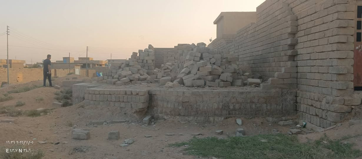 قطعة ارض للبيع بيجي حي الاسمدة 
مساحة 250 م
الموقع كما موضح في الصورة الاولى للأستفسار الاتصال على الرقم ‏‪***********‬‏
