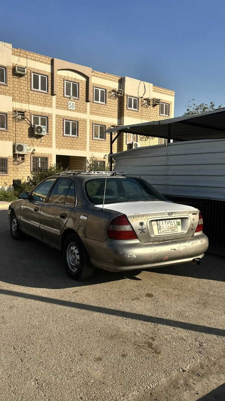 للبيع سوناتا موديل 98
السياره معمره جديد 
محرك جديد كفاله 2.0 (المرغوب) كير كفاله حداديه جديده كهربائيات شغاله بلكامل + داينمو والبور جدد فيتبم جديد مسجل ودشبول كله شغال عليه منظومه تبريد ثلاجه + لايت زنون 
لونها اصفر شمباني رقم كركوك تحويل مباشر ايضا كركوك + راعيها موجود بكركوك + اي غرامه ماعليه وصوره الحاسبه موجوده..
فقط بيه نقص ( زوج سكن اشاره + صونده تبريد + الكيلومتر ميشتغل )
اما الباقي السياره جاهزه وجديده 
العنوان بابل / مجمع السكني كص وسويلم 
رقم الهاتف / *********** ومتواجد فيس واتساب
السعر 30 وبيه مجال
