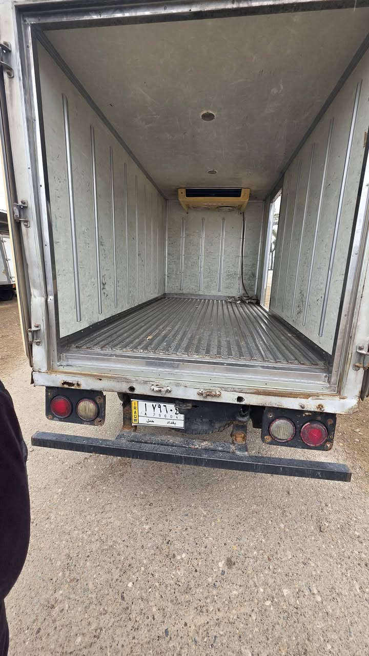 كياء فحل براد 2010
تبريد تجميد 
رقم بغداد بسمي
مكينه ٤٠٠٠ مفتوح 
***********
