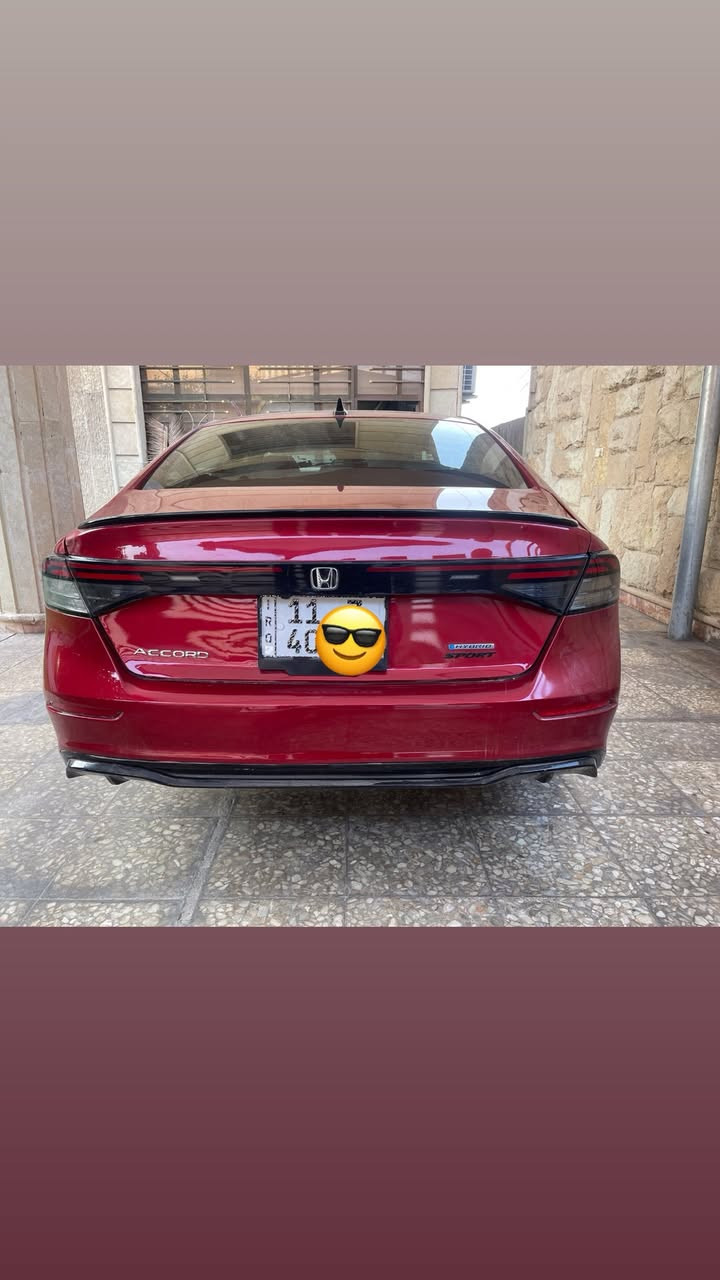 السلام عليكم
هوندا اكورد  2024 هايبرد Sport L وارد امريكي ضررها مثل ماموضح بالصوره  محرك 2000 ماشيه 20 الف 
المواصفات 

شاشه نفكيشن 🔥
تحكم مسجل 🔥
دخول ذكي 🔥
لايت زنون 🔥
رادار امامي 🔥
تحديد مسار 🔥
كامرا خلفيه🔥
فتحه سقف🔥
اوتو بارك🔥
هاند بريك بصمه 🔥
 درايف مود 🔥
مثبت سرعه 🔥
حساس مسافه امان 🔥
تدفئه بالمقاعد الاماميه  🔥
المقاعد جلد 🔥
نضام النقطه العمياء 🔥

السعر 220 وبيها مجال بسيط للاستفسار اكثر 
***********
واتساب 
العنوان / بغداد / الغزاليه

