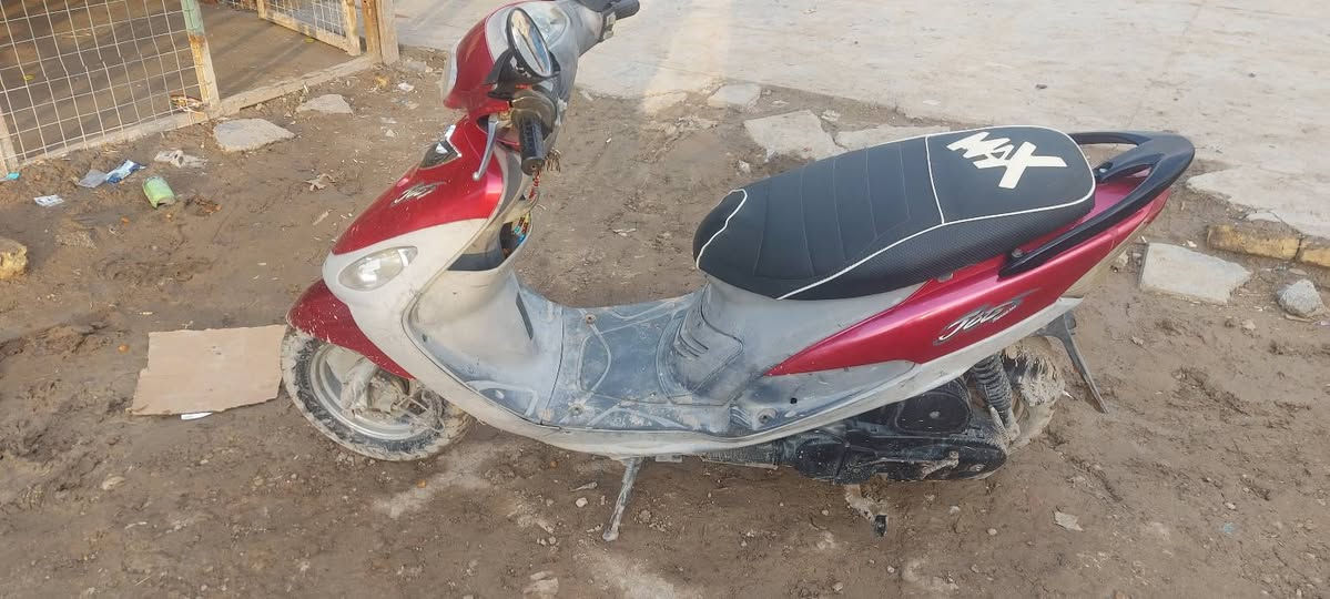 السلام عليكم 
دراجه. ماكس منغولي. 
مكفوله كفاله عامه حاويه 
 للبيع. ٧٠٠. وبيه. مجال. مكاني عفك


**إذا كنت صاحب هذا الإعلان وتريد حذفه لأي سبب، رجاءا أرسل رسالة إلى الدعم الفني**