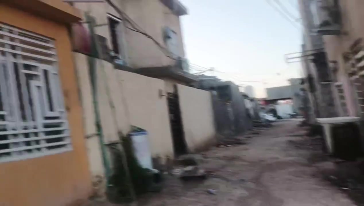 سلام عليكم بيت طابقين طابو زراعي سند 25 يحتوي 3غراف العنوان كربلاء  فريحة  لايح الشارع نزلت فرع متوجاد خاص وعل خط *********** البيت جاهز من كلشي خدمات متوفره ماي كهرباء مجاري والكتاب مال تبليط كامل منتضرين عل تبليط
