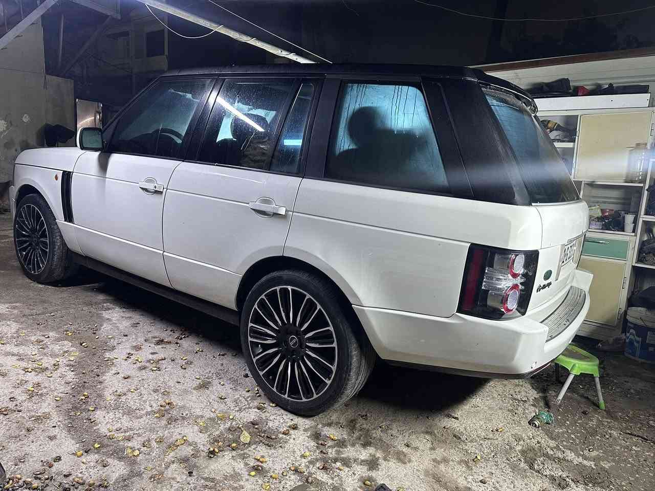 سلام عليكم
شعندك مراوس دز وات ساب 
سيارتي رانج فوك موديب ٢٠٠٣
ماشيه ٨٦ الف كيلو حقيقي
محرك ٤٤ بي ام بلادي مو رانج 
جاهزه وجديده ما بيها نقص 
كلها مكفوله لا طخه ولاصبغ
عنواني بغداد حي الخضراء  
سياره خليجي اعلى فئه فول 
*********** مكلف بل نشر
