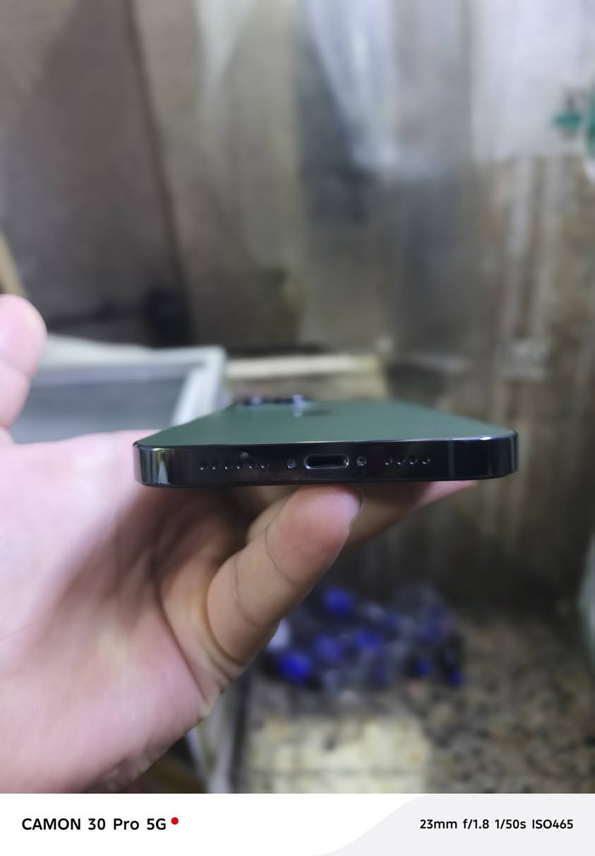 سلام عليكم إيفون ١٣برو ماكس لون زيتوني مكفول كفاله عامه جهاز وين متريد تفحصه فحصه لا مفتوح ولا مبدل بي شي فقط بطاريه ٧٧وانطيك ضمان بيه يكفيك شحن يوم كامل  سعر ٦٠٠وبي مجال كلش بسيط ***********رقم الهاتف اتصل وتدلل
