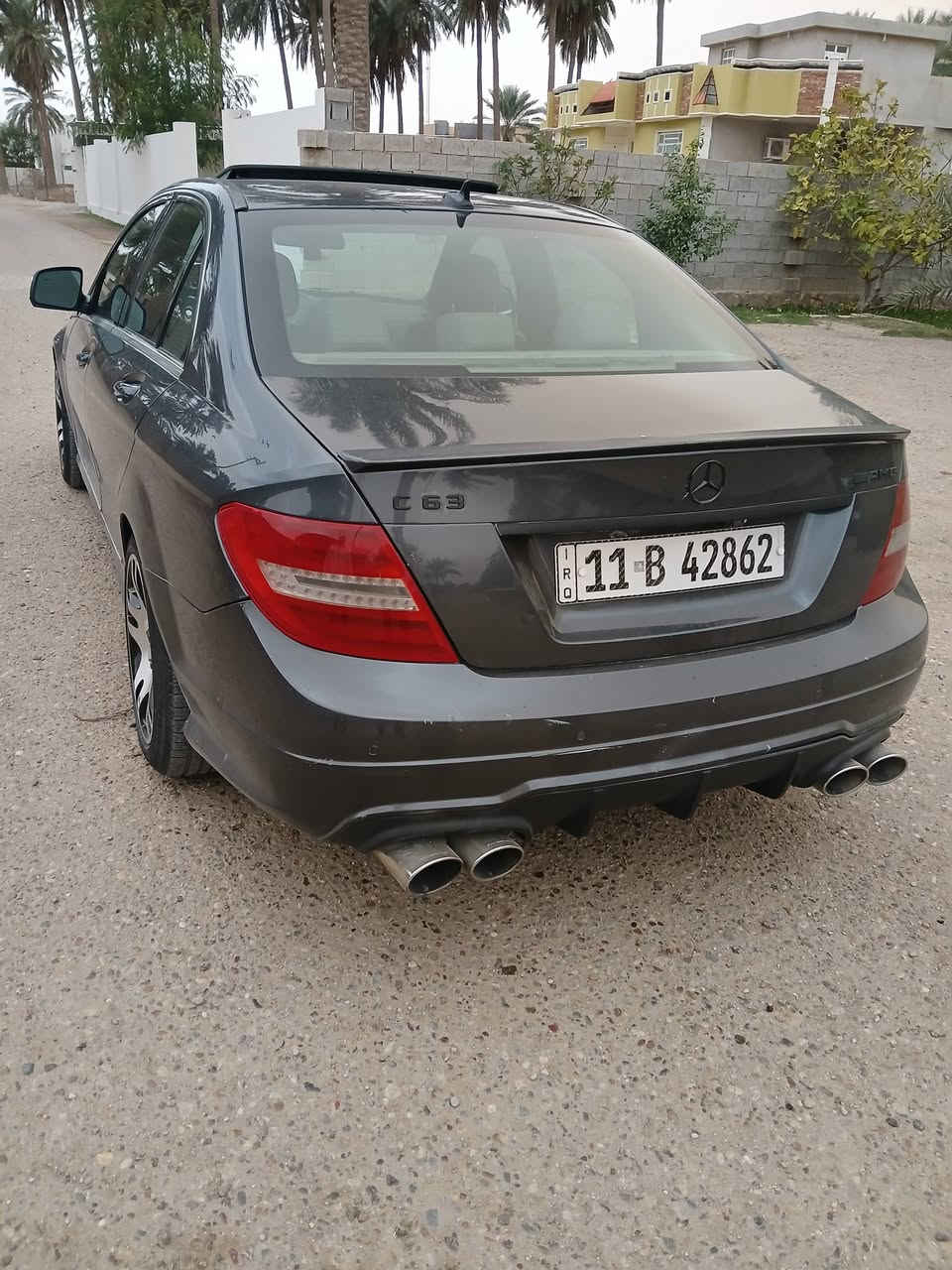 السلام عليكم ...مكلف بالنشر ..للبيع او مراوس مرسيدس ٢٠٠٨ محدثه ١٤ رقم بغداد الدولي تحويل مباشر السياره فول مواصفات محرك ٦ سلندر ٣٥٠٠ كير مكينه تبريد كفاله السعر ١٢٥$ مكاني الرمادي سجاريه ***********
