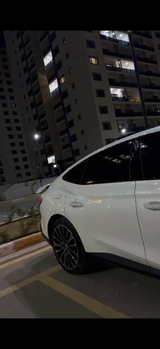 بسم الله الرحمن الرحيم
MG7 موديل 2024 تصميم ايطالي 
السيارة يجي عليها محرك 2000 تيربو 🚀🚀
ما شاء الله طلقة السيارة 261 حصان 
مواصفاتها:
رادار امامي 
مثبت سرعة
كامرة 360 درجة 
بانورما 
داخل جلد و الكنتارا لون موروني 
شاشة جبيرة تدعم ابل كار بلي ويوتيوب 
ويل حجم 19
جناح خلفي كهربائي ينطي منظر للسيارة رهيب 
الصندوق كهرباء
شاحن لاسلكي 
نظام صوت bose
14 سماعة
اضاءة داخليه محيطه 
تدفئة للمقاعد الامامية 
    أوضاع قيادة متعددة (Eco / Normal / Sport / 
Super sport)

    Auto Hold
طبعاً يجي عليها كير zf طبعاً هذا الكير غني عن التعريف 
يجي 9 سرعات دفع امامي💀
السيارة ماشية 14 الف كيلو بعدها زيرو ✅
وبعدها بضمان الشركة✅
السيارة مكفولة من الصبغ 
سعر السيارة 228 وبيها مجال تجي وتدلل
الاستفسار الاتصال على الرقم 
***********
