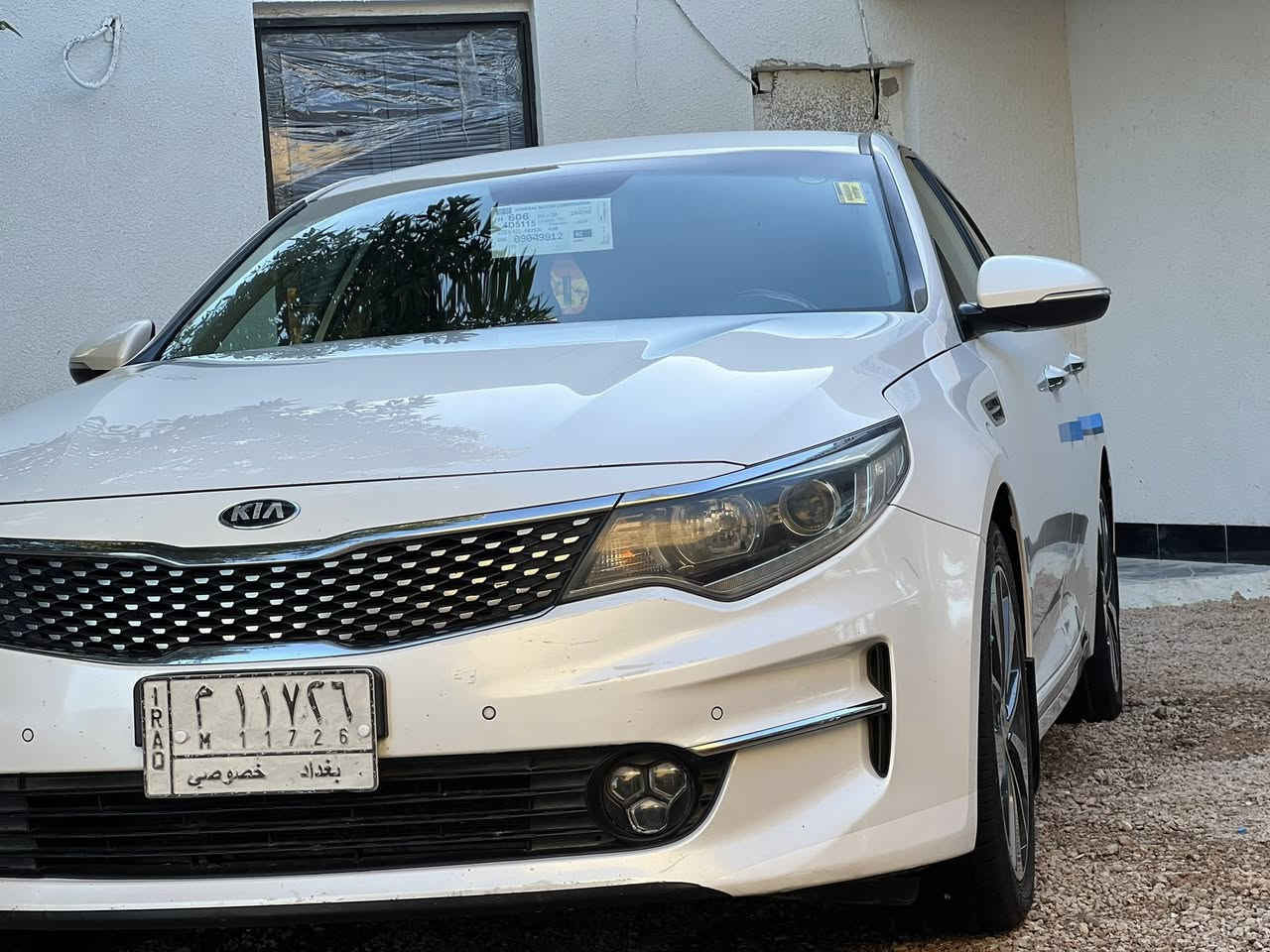 سلام عليكم 
للبيع اوبتيماء خليجي
مكفوله كفاله عامه 
موديل 2016
محرك 2000 دوش 
رقم بغداد شرط التحويل 
تبريد قطعتين 
حساس امامي خلفي 
بردات خلفيه بلاديه 
بك لايت لد 
ويل كب 18 رياضي 
شاشه كامره  خلفيه 
مري شفط + اشاير بل مري 
سياره جديده حداديه تخم تاير جاهزه
السعر ب 167 
مكان السياره سماوه 
للستفسار اتصل 
***********
***********
